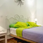 Casa Checa 2 Apartamento *